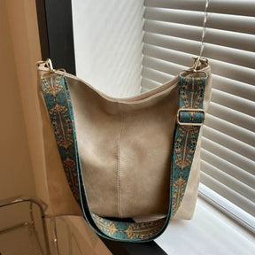 Bolsa Feminina Tiracolo Vivianne feminina - Bolsa Vivianne elegante | Veluna