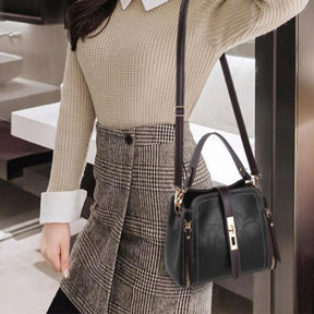 Bolsa Feminina Veluna Emília em Couro PU com Alça de Ombro e Compartimentos feminina - Bolsa Emília elegante | Veluna