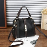 Bolsa Feminina Veluna Emília em Couro PU com Alça de Ombro e Compartimentos feminina - Bolsa Emília elegante | Veluna