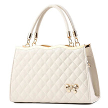 Bolsa Veluna Brindisi feminina - Bolsa Brindisi elegante | Veluna